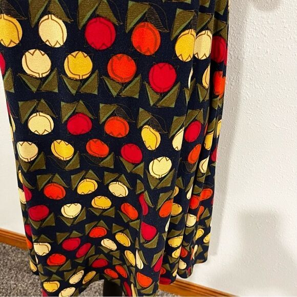 LuLaRoe tulip print short sleeve dress - Picture 6 of 12